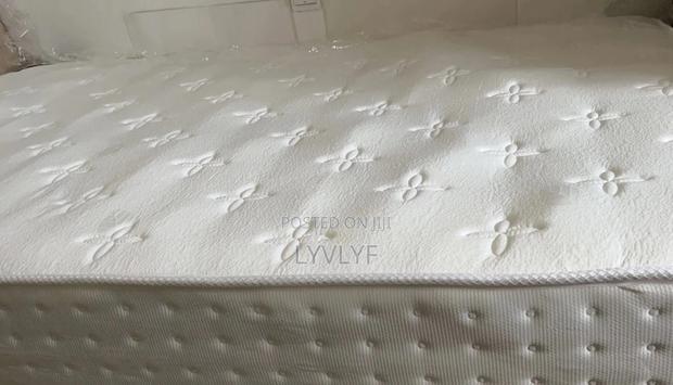 Queen Size Mattress photo 5