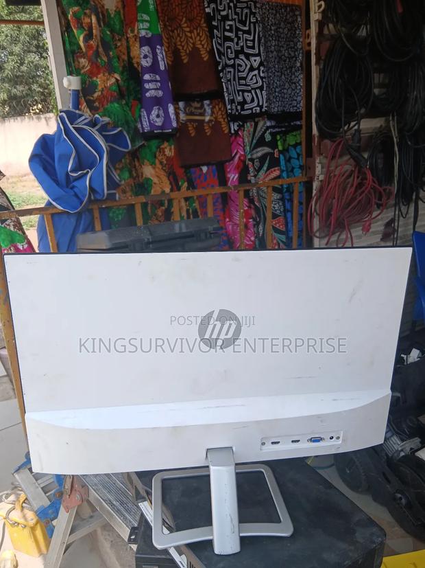 Hp 27inch Edgeless Mirror Monitor photo 2