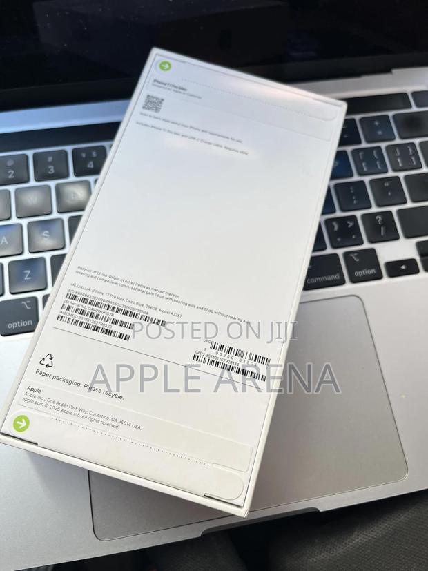 New Apple iPhone 17 Pro Max 256 GB Blue · Photo 4