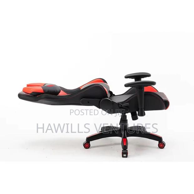 Gaming Chair · Photo 2