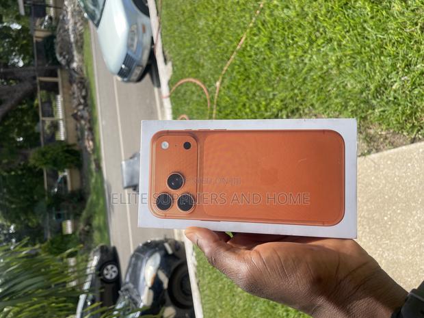 New Apple iPhone 17 Pro Max 256 GB Orange