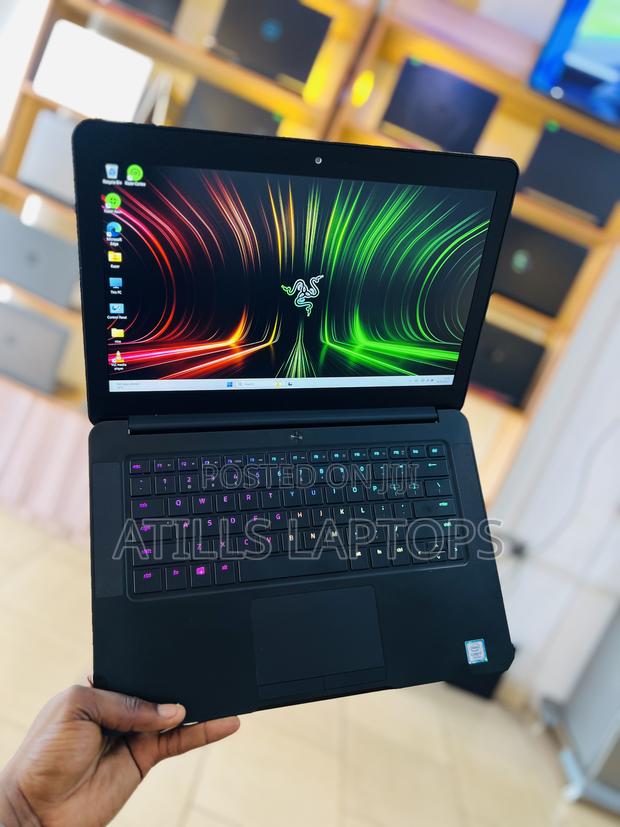 Laptop Razer Blade 16GB Intel Core I7 SSD 512GB photo 2
