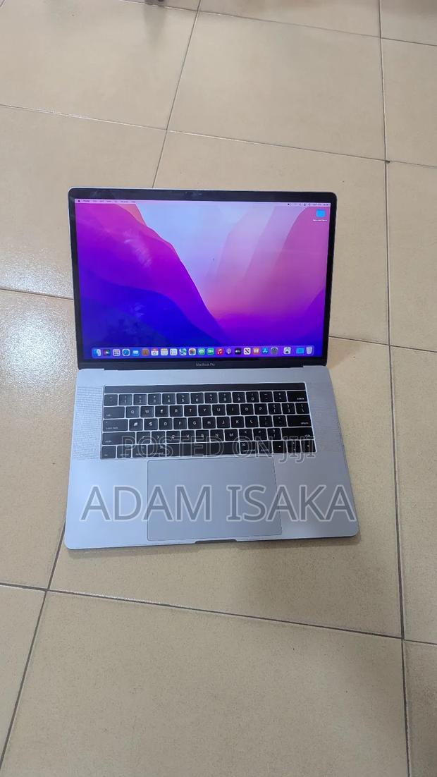 Laptop Apple MacBook Pro 2016 16GB Intel Core I7 SSD 256GB photo 2