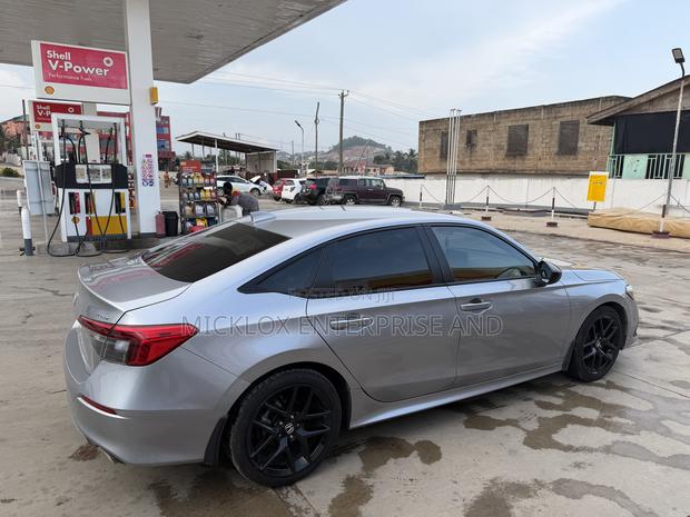 Honda Civic Sport CVT 2023 Silver