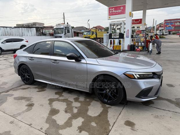 Honda Civic Sport CVT 2023 Silver