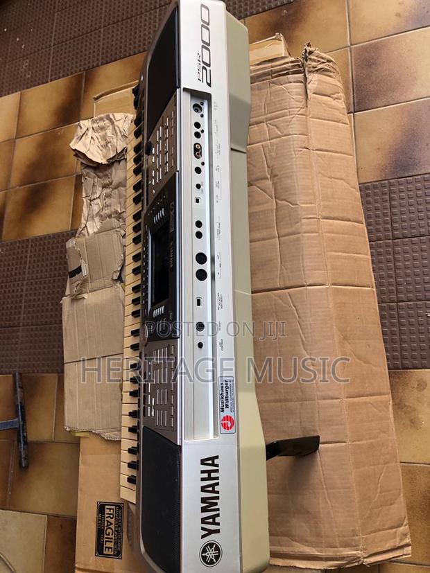 Yamaha Psr2000 photo 3