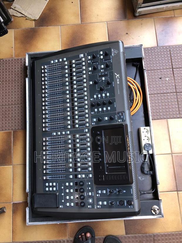 Behringer X32