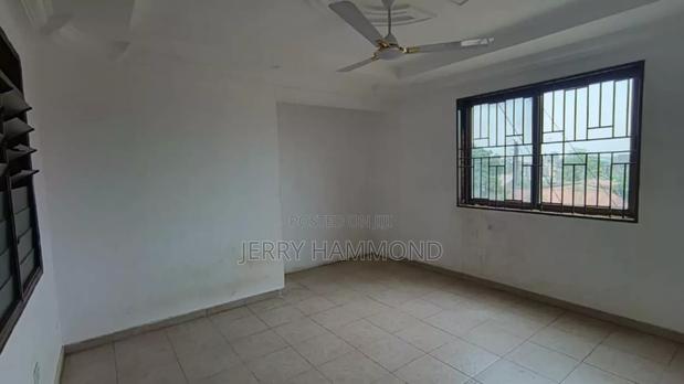 3bdrm Apartment in Penny Airport , New Town for rent · Photo 4