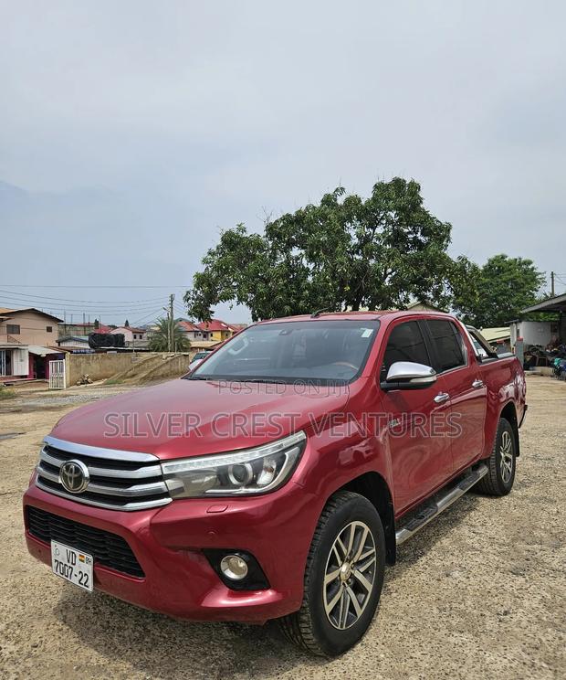 Toyota Hilux 2017 Red