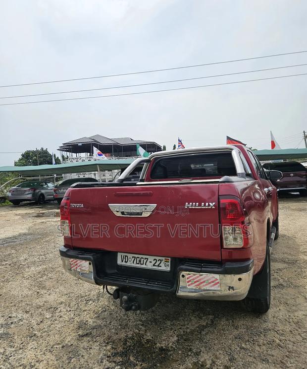 Toyota Hilux 2017 Red