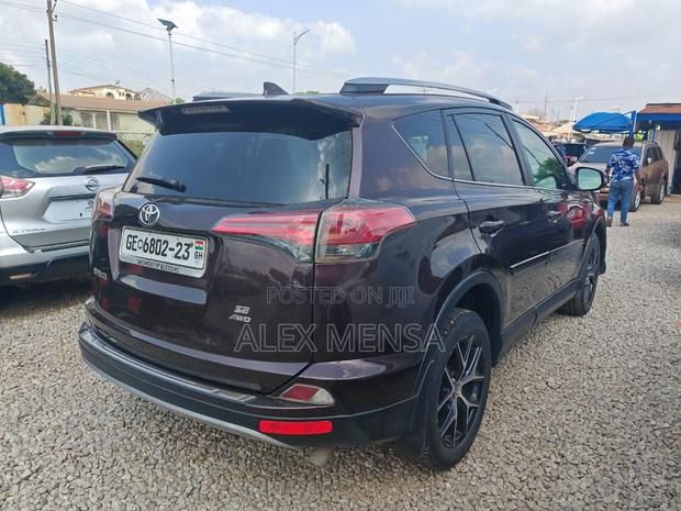 Toyota RAV4 2018 Brown