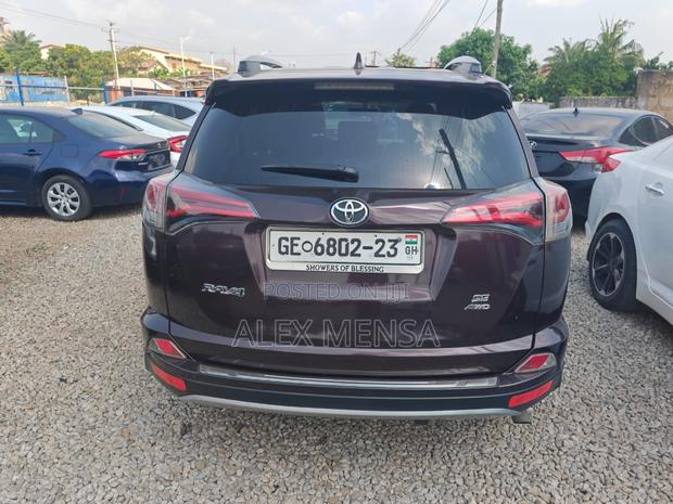 Toyota RAV4 2018 Brown