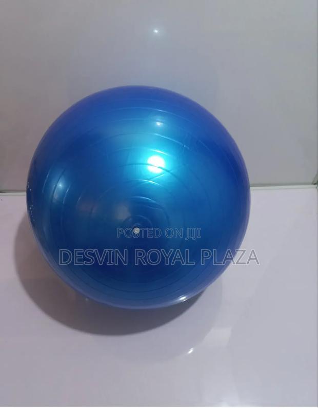 Gym Ball Yoga Exercise Ball · Photo 1