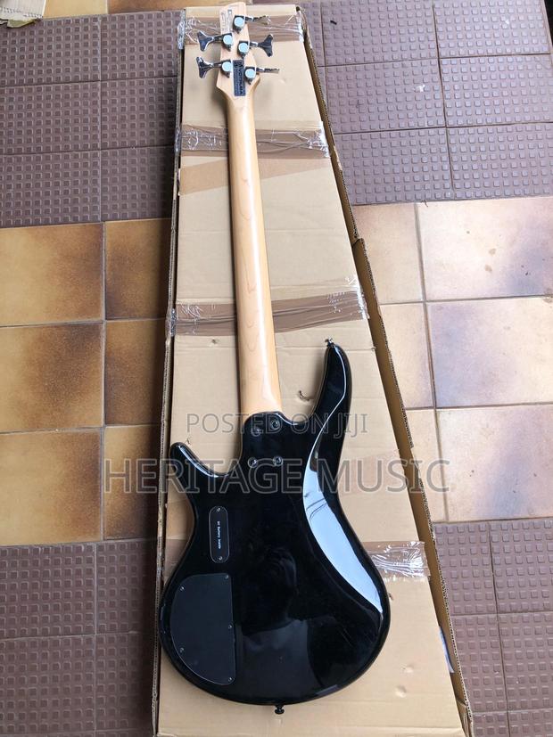 Gio Ibanez Soundgear Active Bass Guitar photo 2