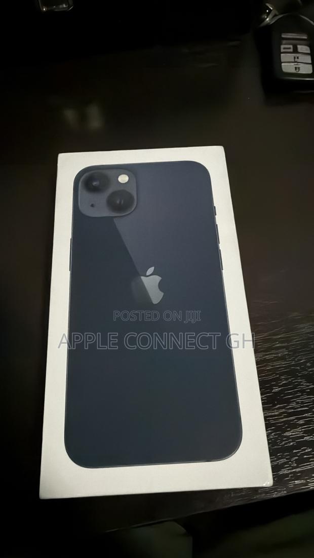 New Apple iPhone 13 128 GB Black