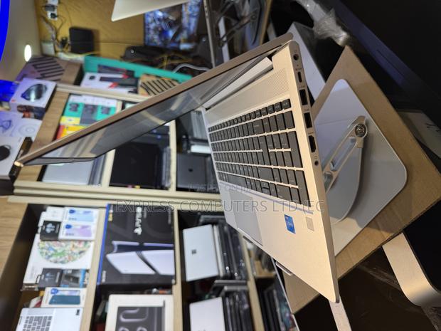 Laptop HP ProBook 450 G8 16GB Intel Core I5 SSHD (Hybrid) 512GB photo 4