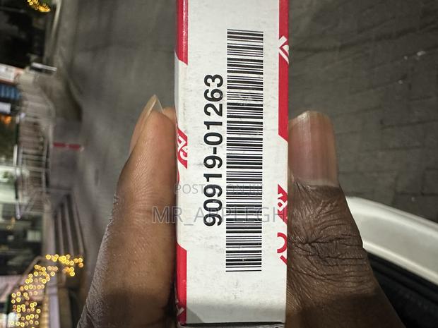 Denso Iridium Spark Plugs for All Toyota photo 2