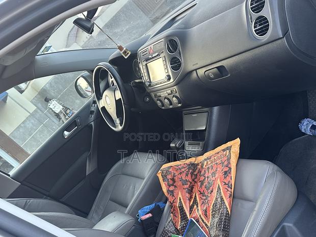 Volkswagen Tiguan S Automatic 2011 Green