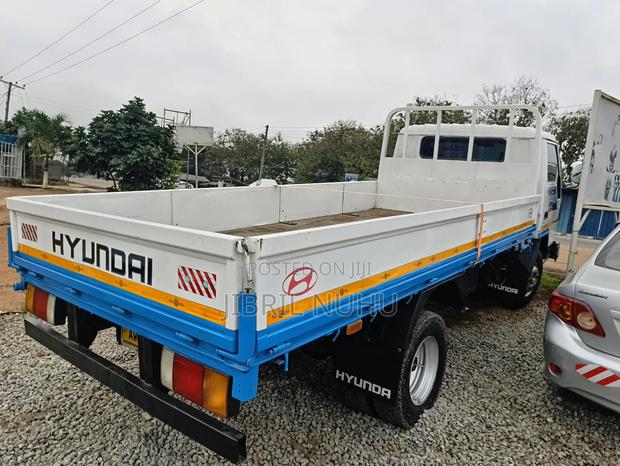 Hyundai Mighty photo 6