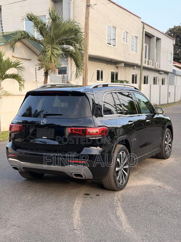 Mercedes-Benz GLB-Class GLB 250 4MATIC 2021 Black