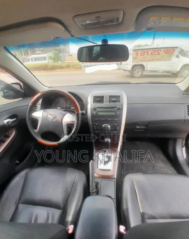 Toyota Corolla Altis 2010 Black