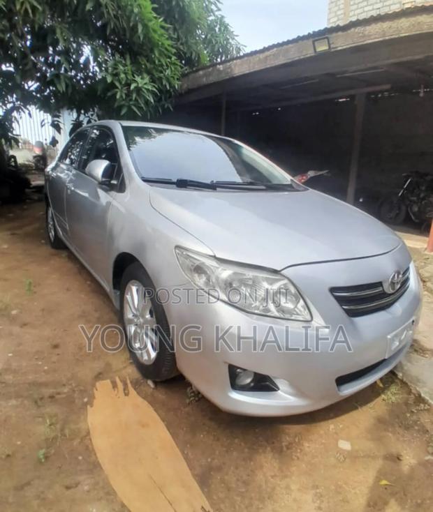 Toyota Corolla Altis 2009 Silver