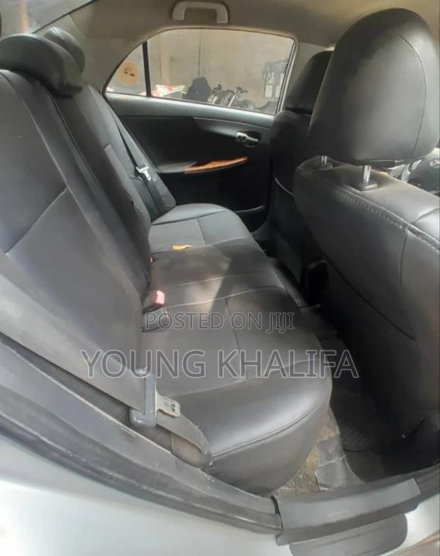 Toyota Corolla Altis 2009 Silver