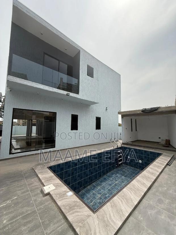 4bdrm House in Abokobi for sale · Photo 2