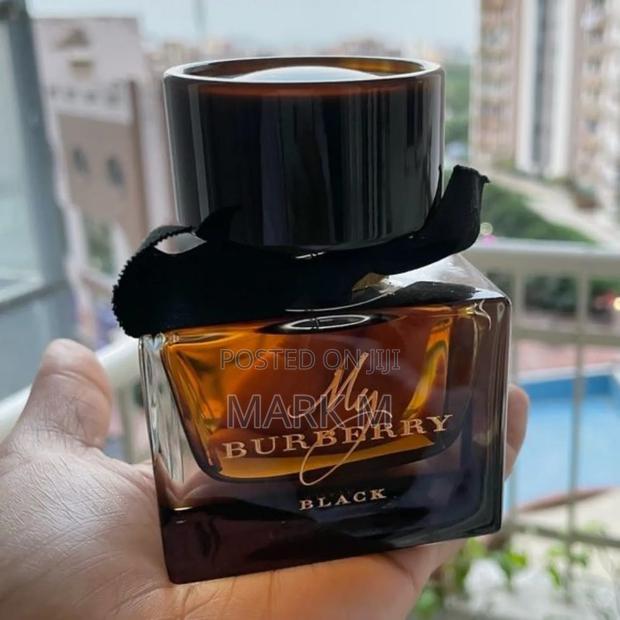 Burberry Black · Photo 4