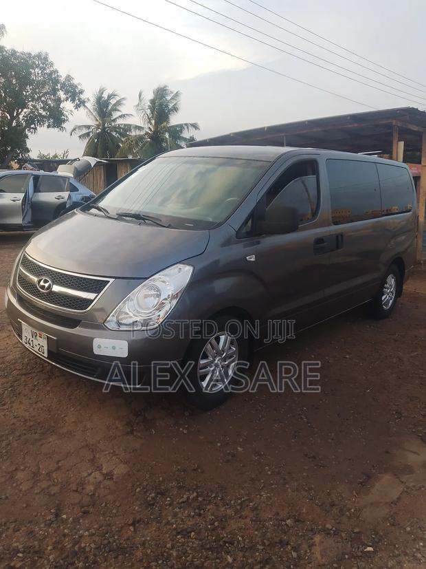 Hyundai Starex 2020 Gray
