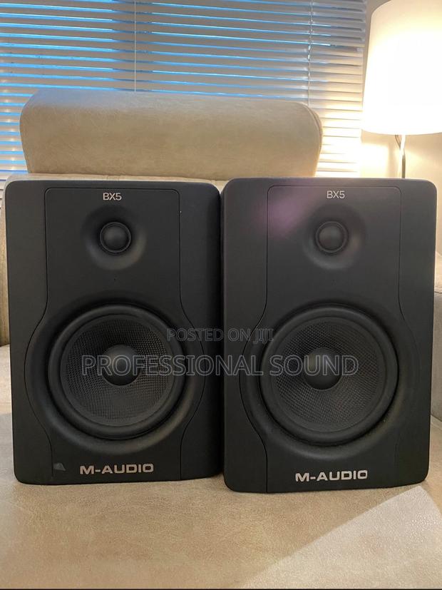 M-Audio Bx5 D2 5" Active 2-Way Studio Monitor Speakers. · Photo 2