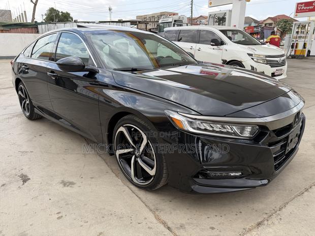 Honda Accord Sport (1.5L 4cyl Turbo CVT) 2019 Black