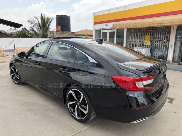 Honda Accord Sport (1.5L 4cyl Turbo CVT) 2019 Black