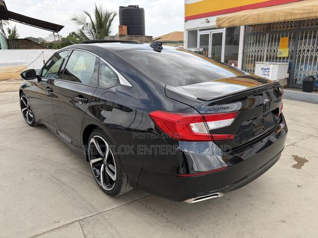 Honda Accord Sport (1.5L 4cyl Turbo CVT) 2019 Black