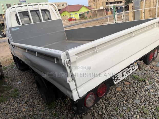 Kia Bongo 2017 White