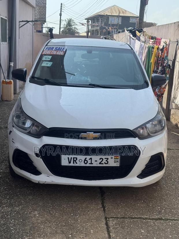Chevrolet Spark LS CVT 2016 White