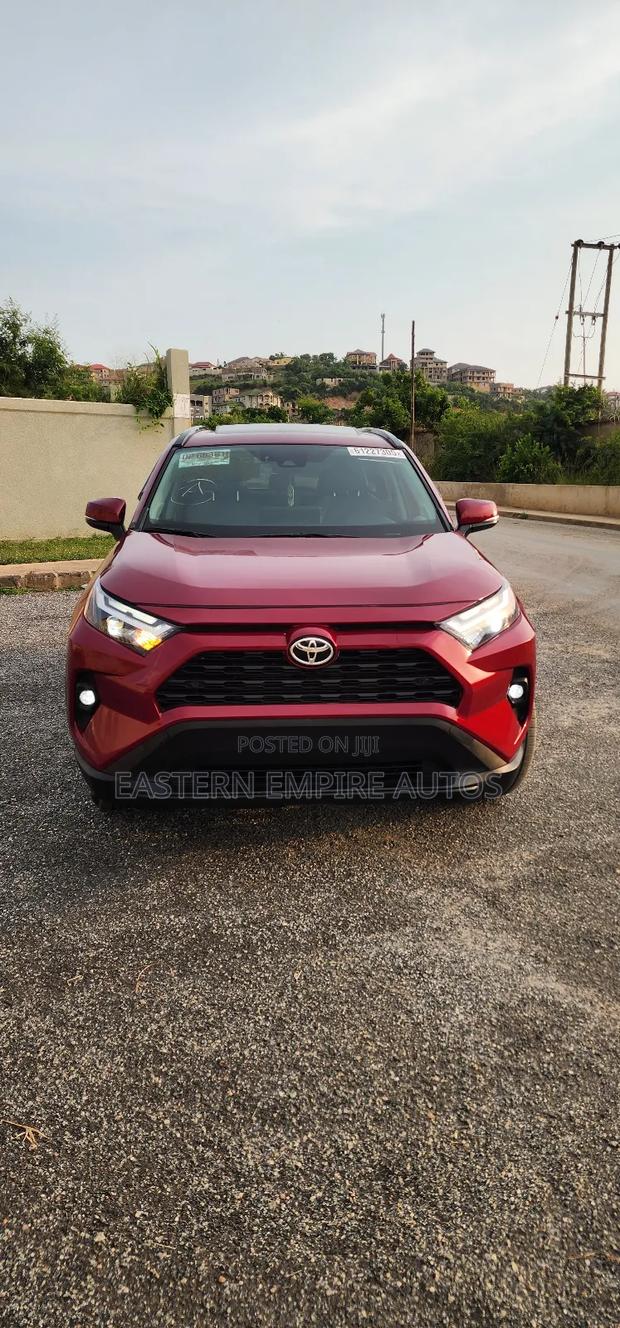 Toyota RAV4 XLE Premium AWD 2023 Burgundy