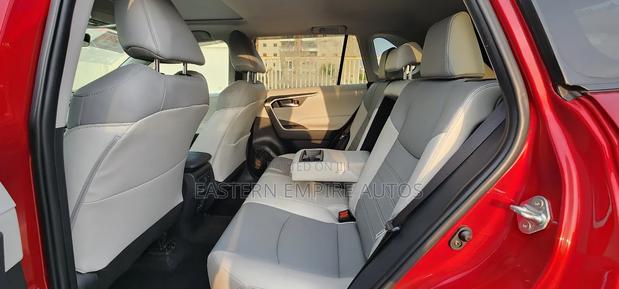 Toyota RAV4 XLE Premium AWD 2023 Burgundy photo 9