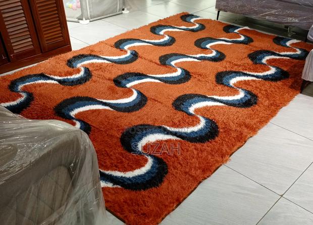 Soft Comfortable Rug · Photo 2
