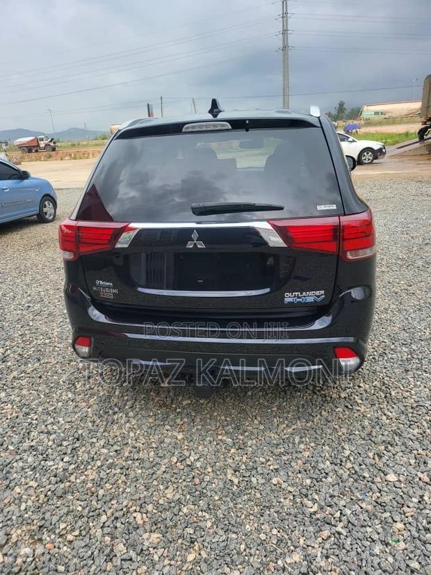 Mitsubishi Outlander 2018 Black