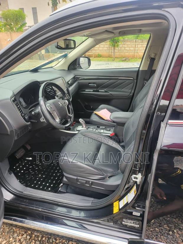 Mitsubishi Outlander 2018 Black