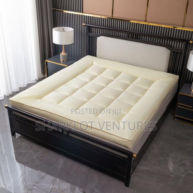Mattress Topper Double Size photo 2
