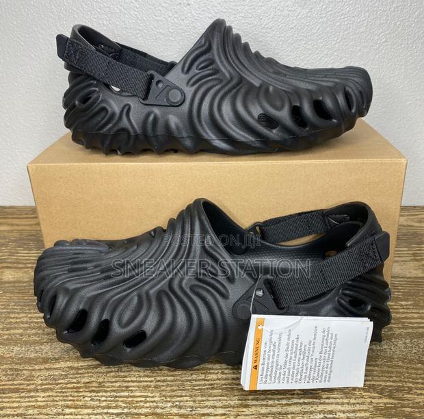 Crocs Pollex Clogs All Black · Photo 3