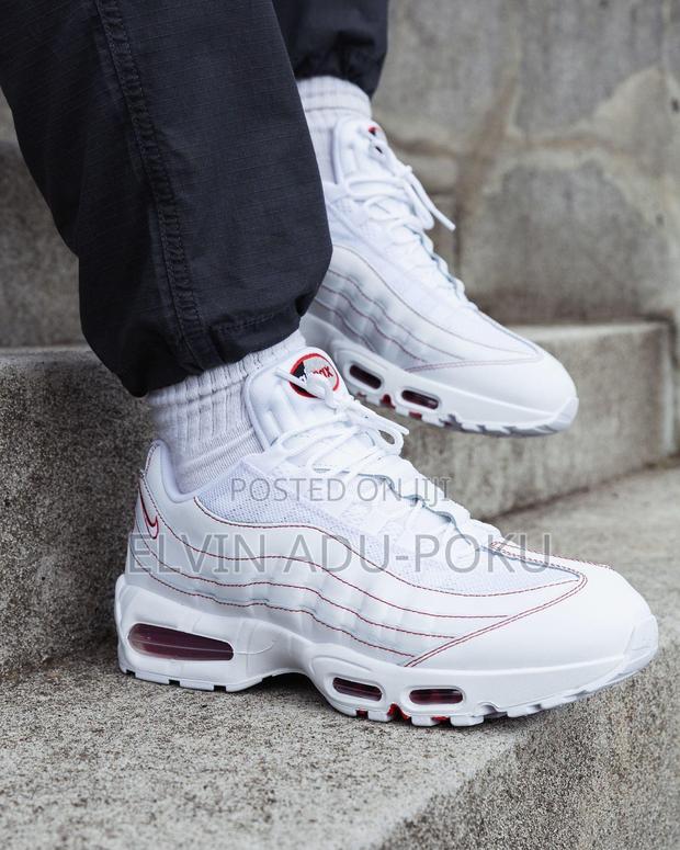 Air Max 95 Og Snow Surface Sneaker · Photo 3