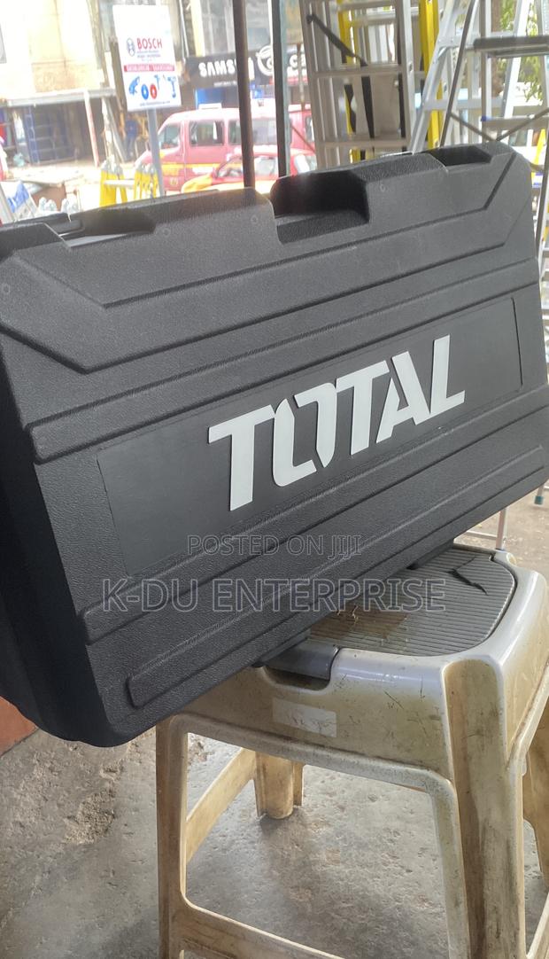 Total Demolition Breaker 1500w photo 2