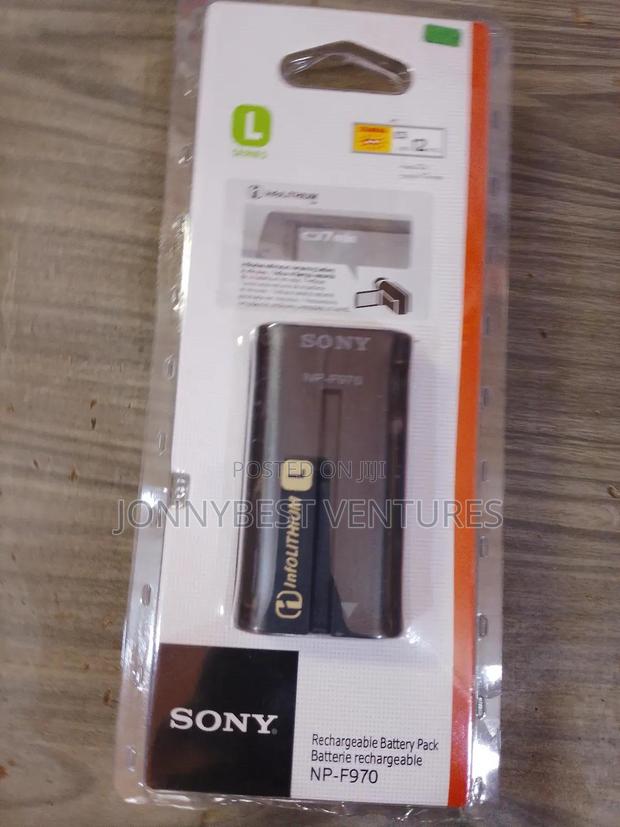 Brand New Sony Np-f 970 Battery And Led 800 Video Light Battery