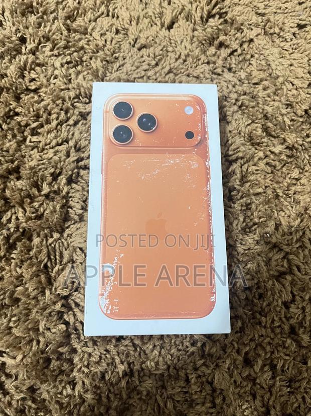 New Apple iPhone 17 Pro Max 512 GB Orange · Photo 4