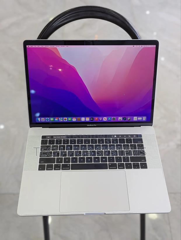 Laptop Apple MacBook Pro 2016 16GB Intel Core I7 SSD 512GB