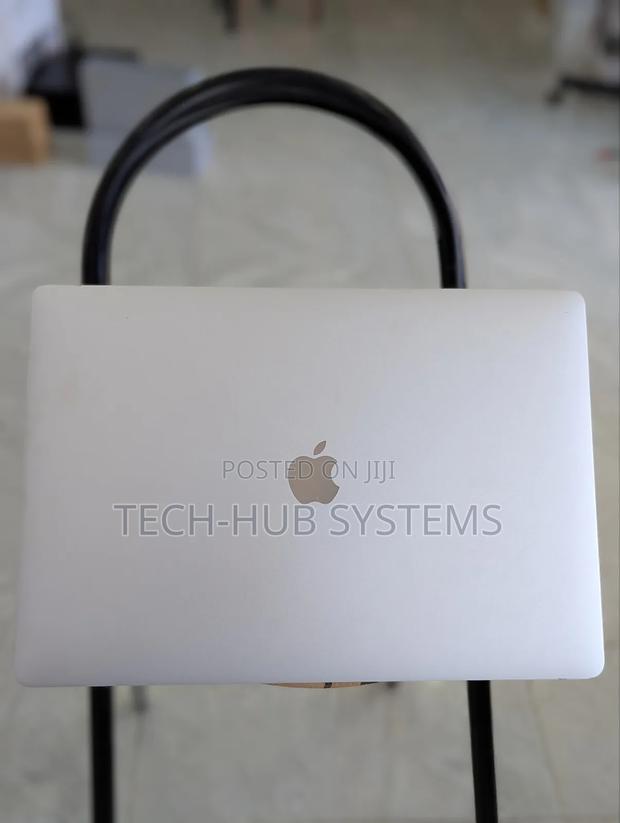 Laptop Apple MacBook Pro 2016 16GB Intel Core I7 SSD 512GB photo 2