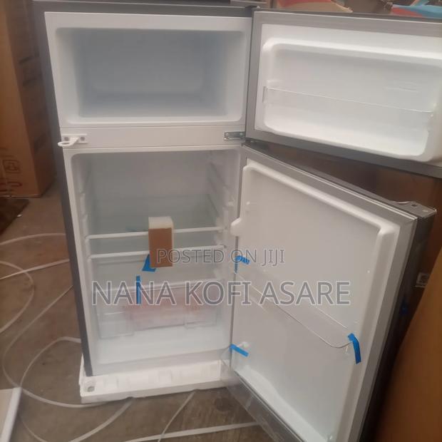 Roch (Rfr-135dt-I) 115 Litres Top Freezer Refrigerator photo 3
